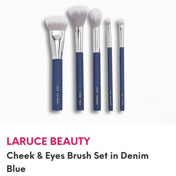 LARUCE Other - LARUCE 5 Piece Profesional Makeup Brush Bundle